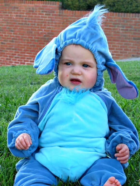 baby in stitch costume